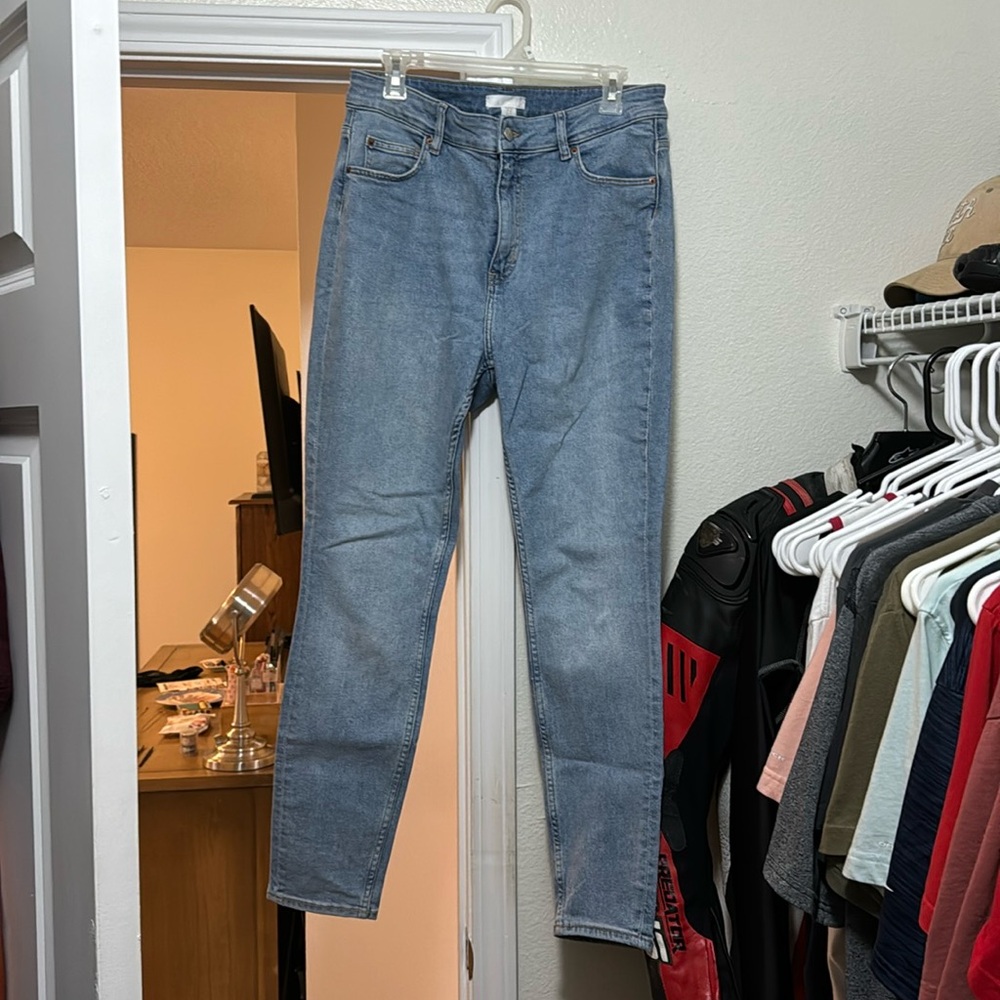 H&M High Rise Jean